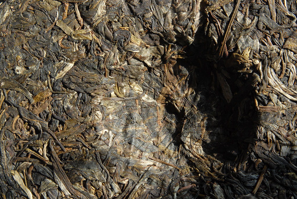 Yuan nian 8848 sheng puerh tea